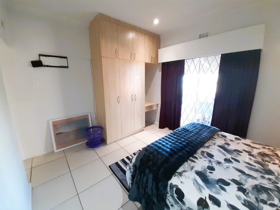 5 Bedroom Property for Sale in Paradise Beach Eastern Cape